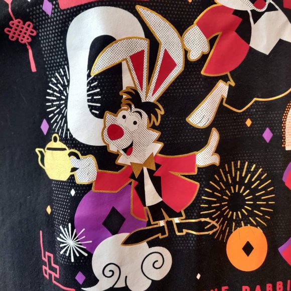 Disney Unisex 2023 Year Of The Rabbit March Hare White Rabbit T-Shirt Top S - Picture 6 of 10